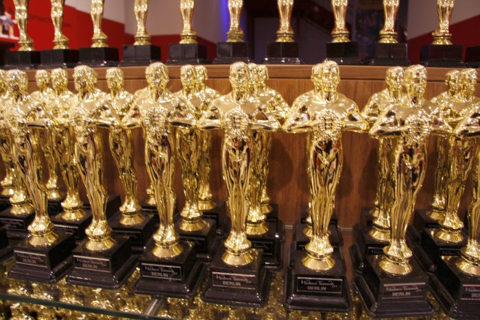 Золотые статуэтки Оскар
