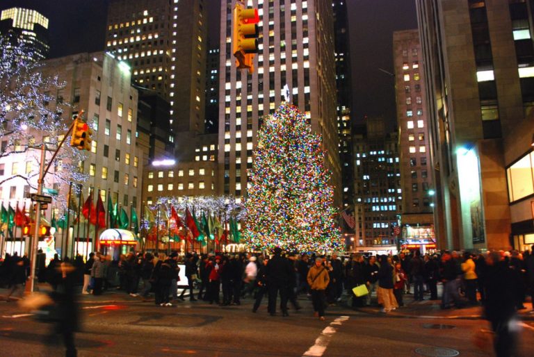 7 лучших рождественских елок в Нью-Йорке