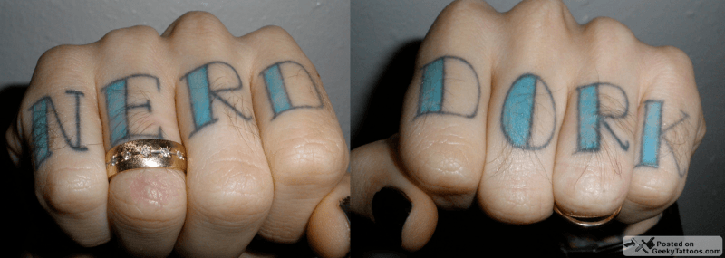 татуировка на кулаках