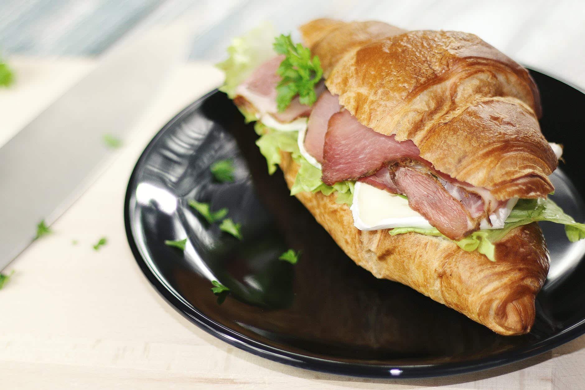 5 самых вкусных рецептов бутербродов Бутерброд с беконом и кофе