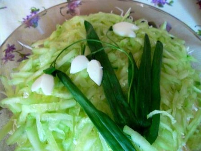 Как приготовить салат “Подснежник из сардин”