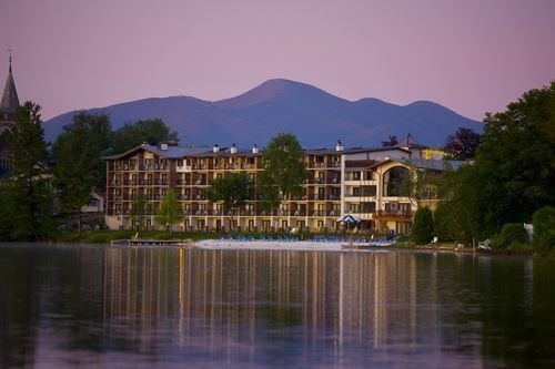 Отель Golden Arrow Lakeside Resort