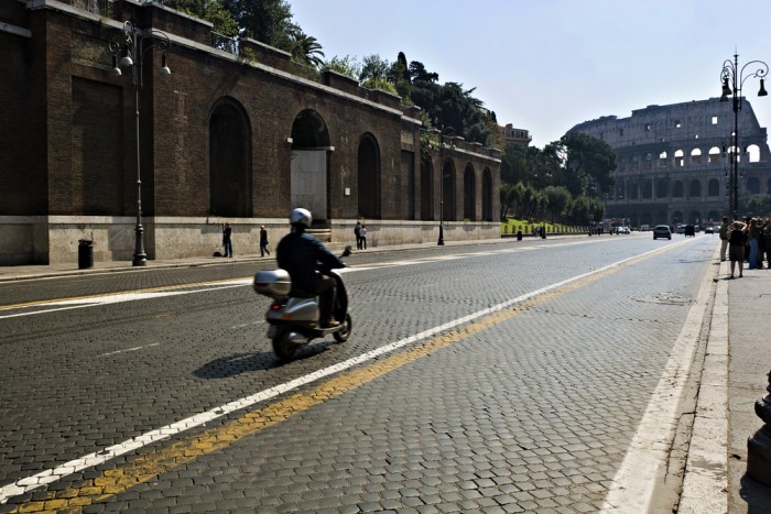 Покататься на скутере в Риме