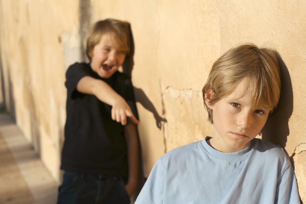 10 признаков издевательства над ребенком в школе
