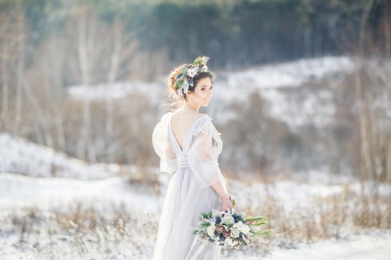 5 советов по выбору идеального платья для зимней свадьбы