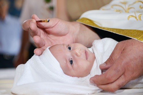 Нужно ли Крестить Своего Ребенка?