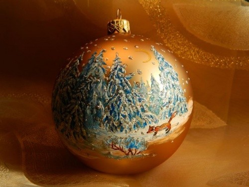 Стеклянный шар для новогодней елки