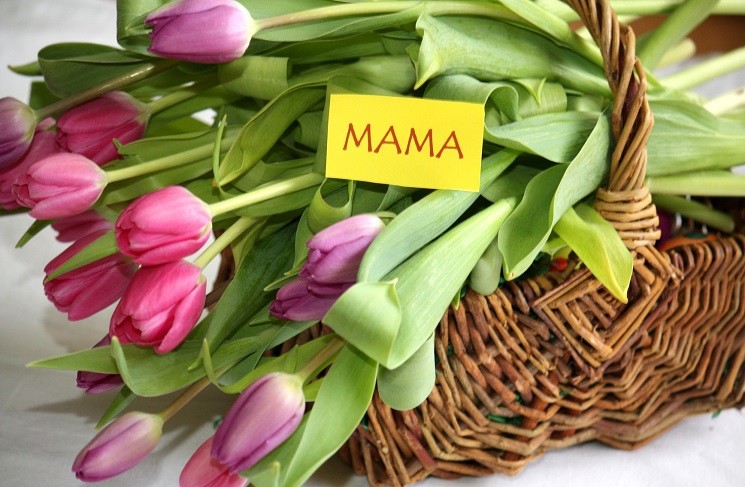 17 способов оригинально поздравить маму с 8 Марта
