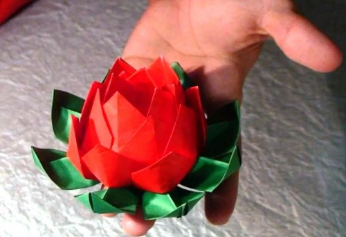 Цветок лотоса своими руками при помощи оригами