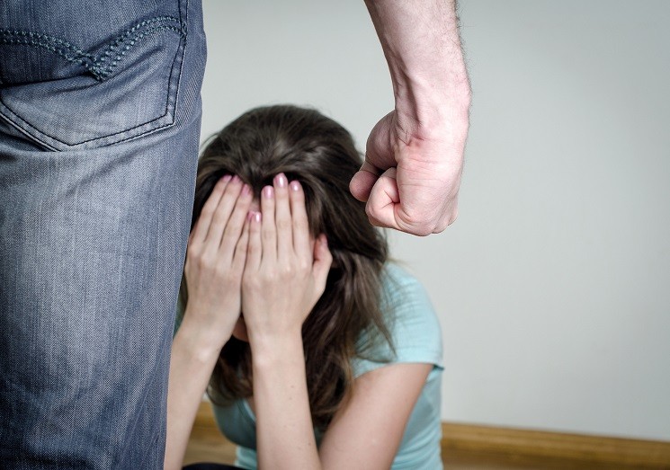 Как правильно реагировать на насилие в семье?