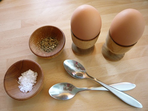 7 превосходных подсказок, как правильно отварить яйца вкрутую