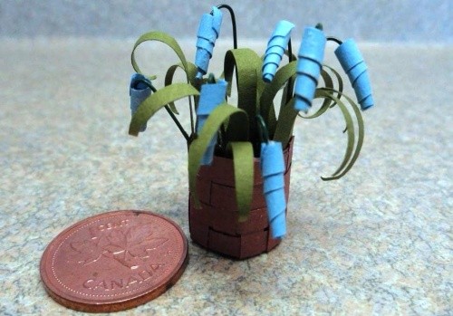 4 видеоролика с миниатюрными растениями в 3D объеме по технике квиллинг