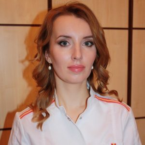 Елена Апостолюк