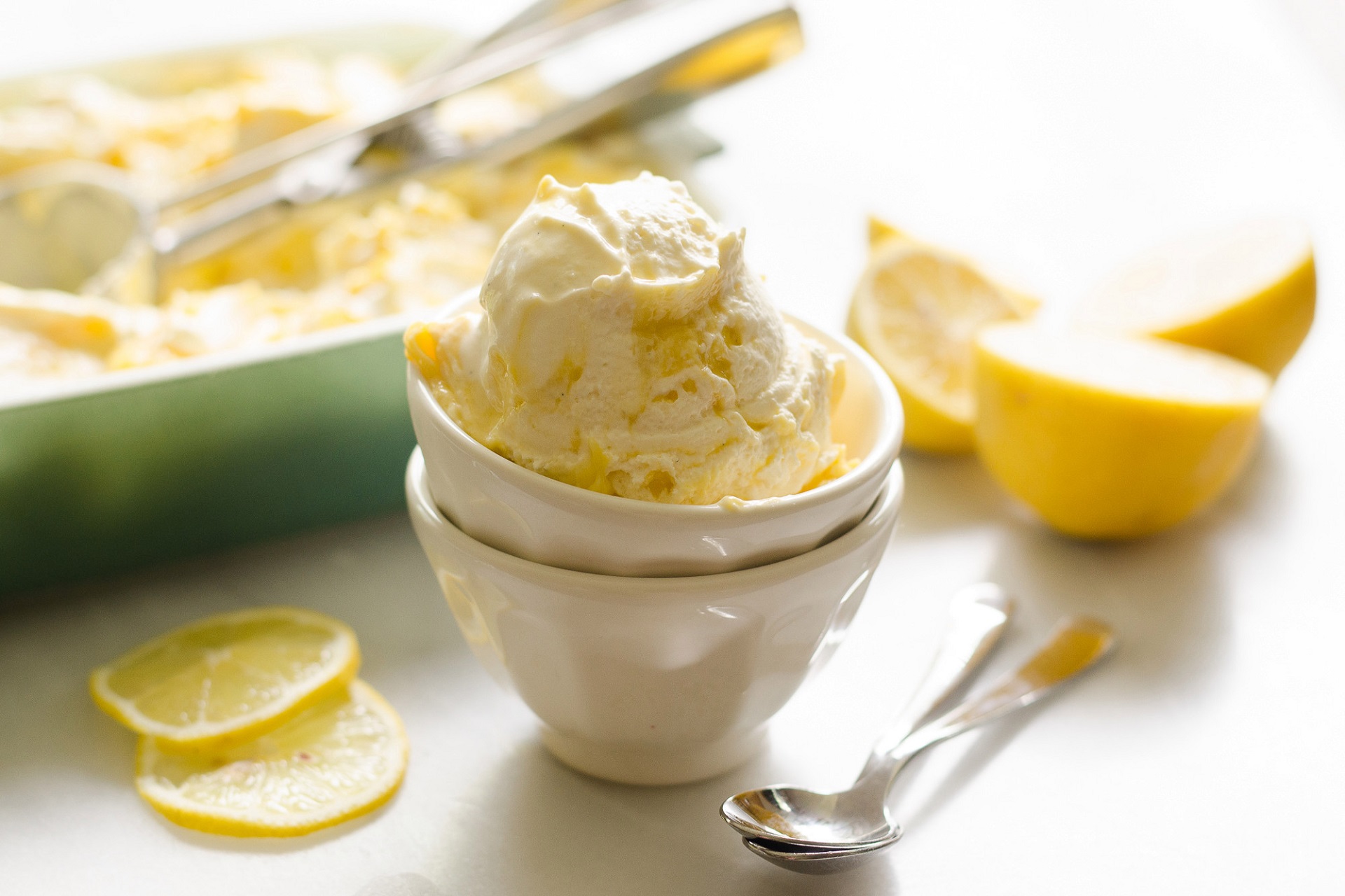 Йогурто-лимонное мороженое