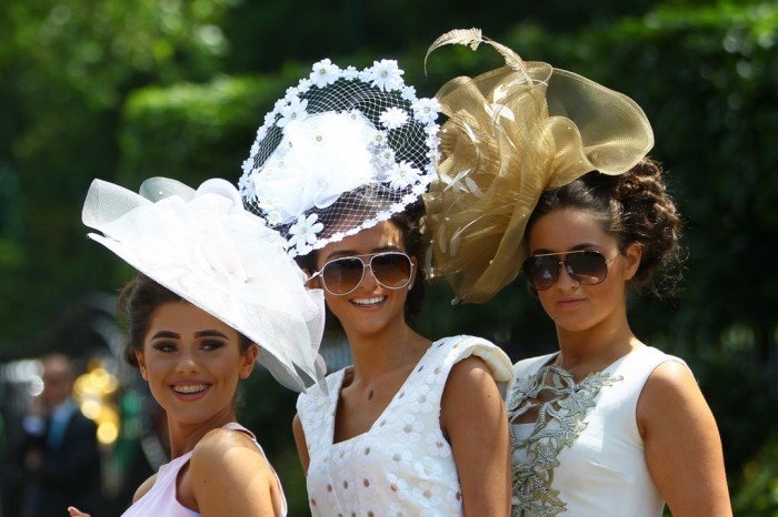 10 красивых шляпок на скачках Royal Ascot 2015