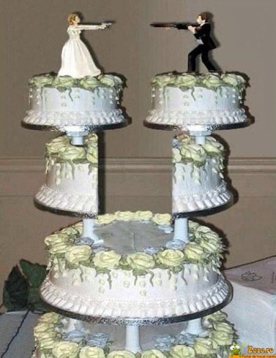 Фигурки жениха и невесты - Самые необычные свадебные торты 18