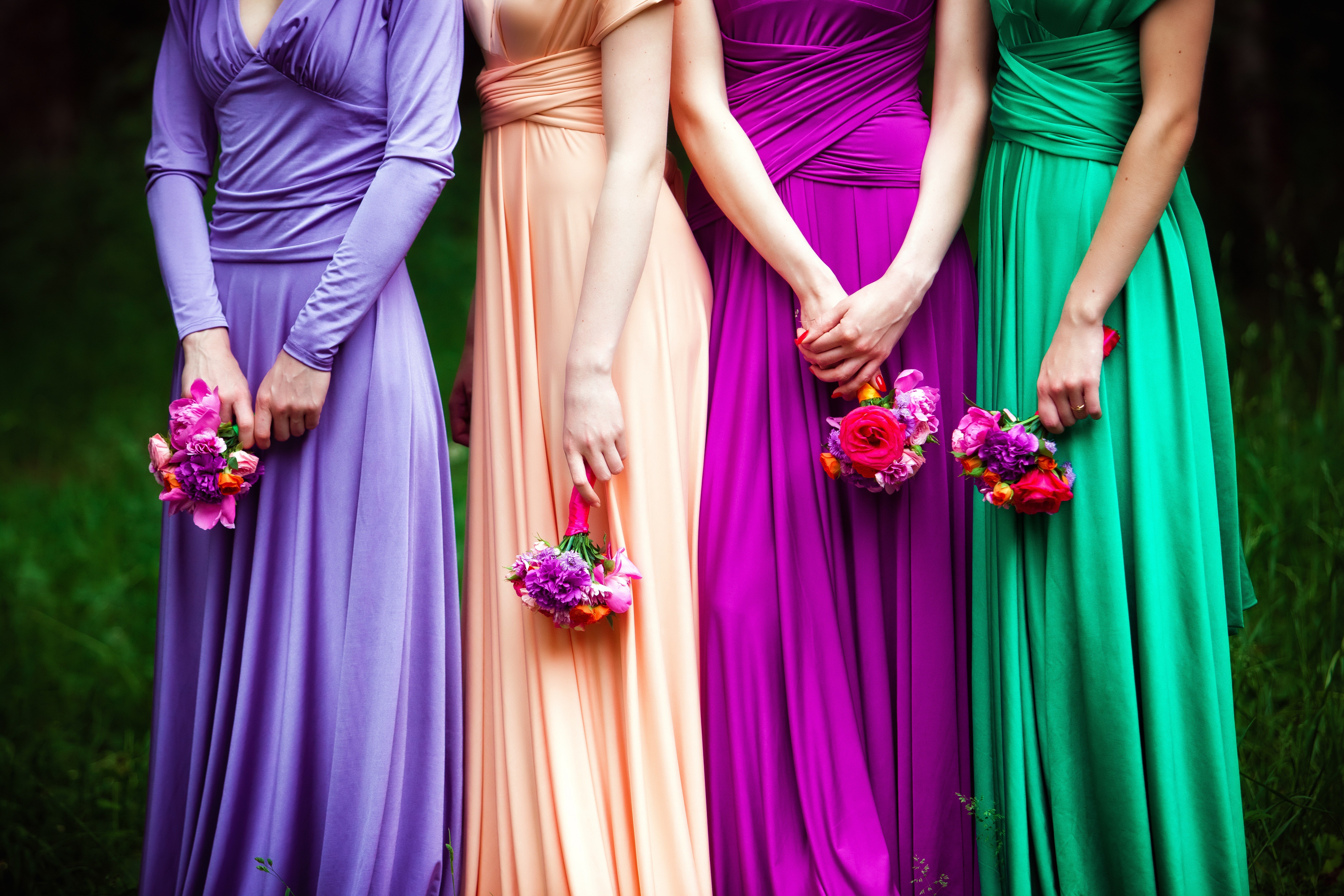 6 великолепных платьев знаменитых подружек голливудских невест