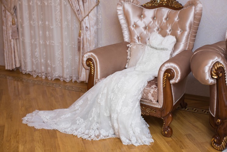 Свадебное платье: как выбрать и надеть, чтобы не разгневать судьбу
