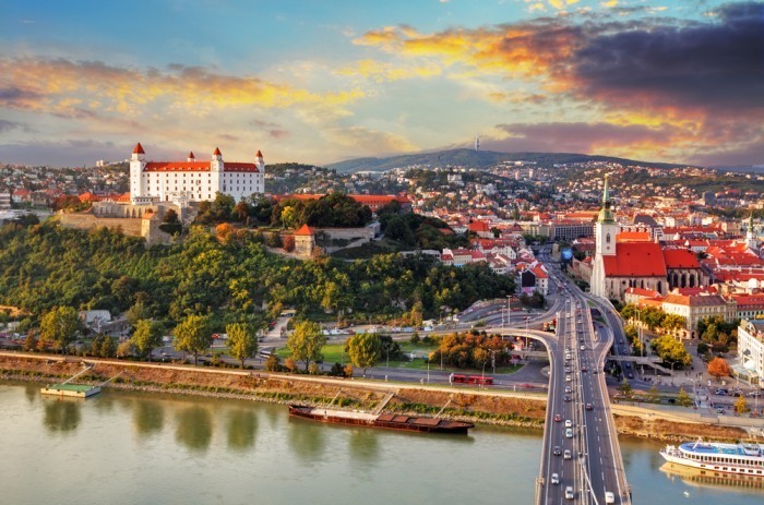 Братислава: Дунай, памятник сантехнику, кнедлики и другое