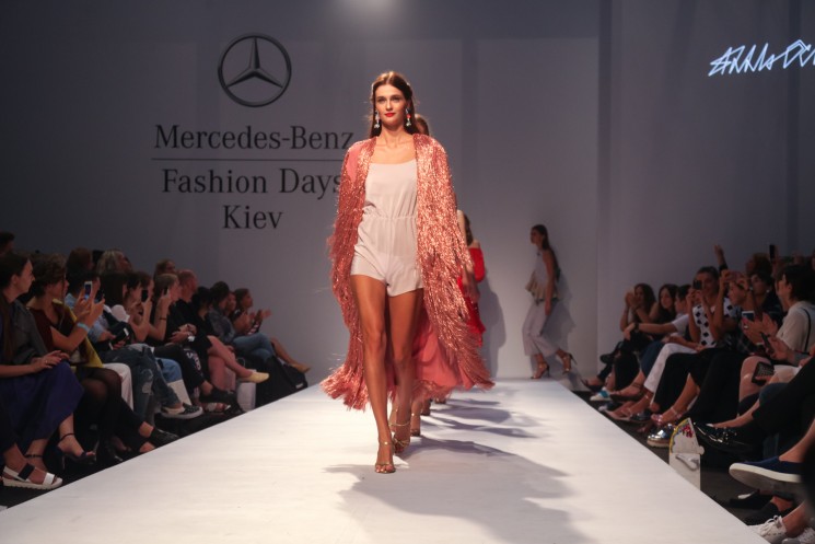 5 самых ярких показов Mercedes-Benz Kiev Fashion Days. Часть 4: девичьи грезы от Anna October