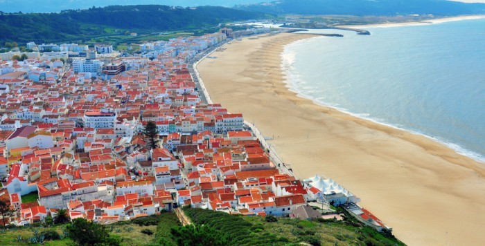 Вид сверху Назаре, Португалия
