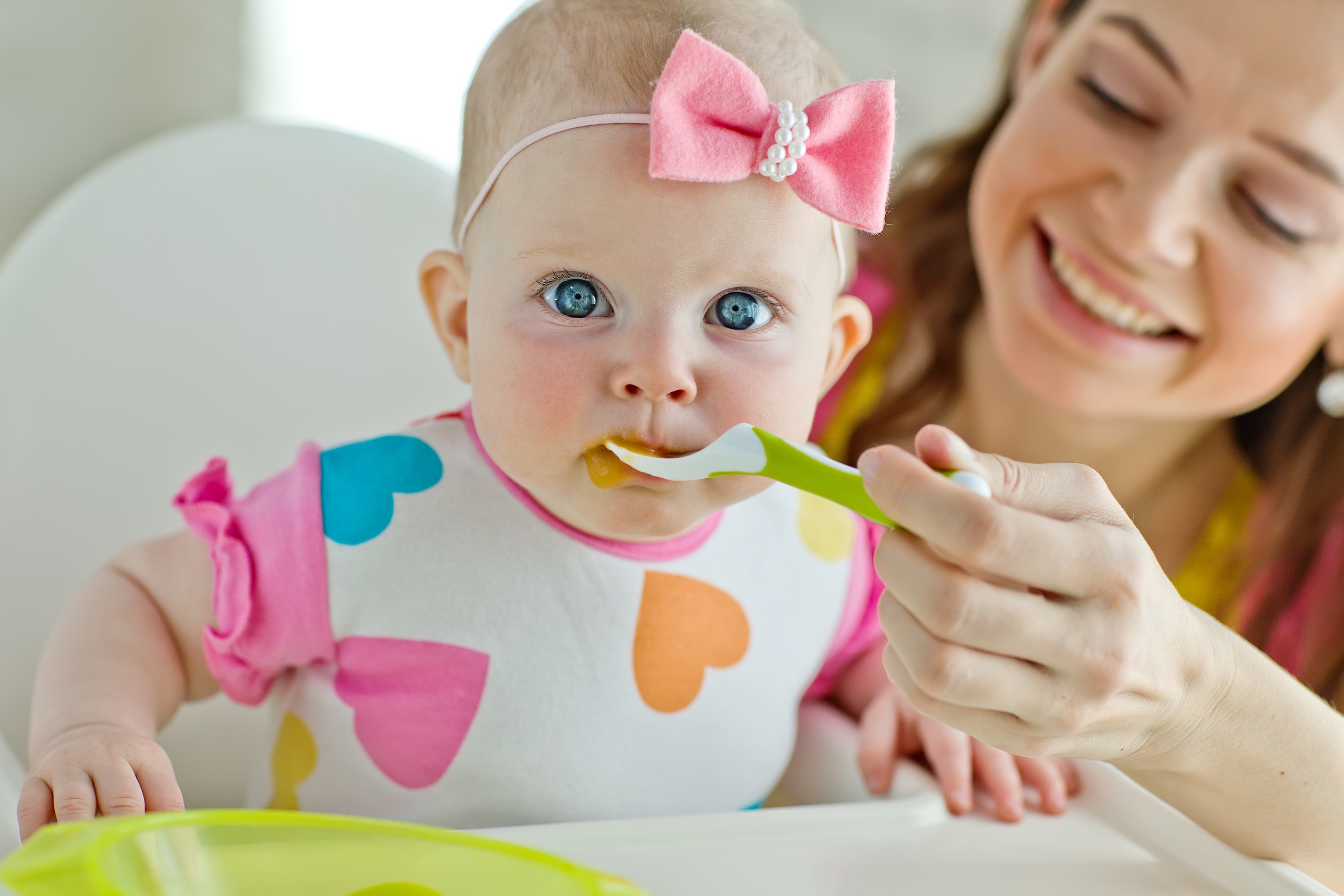 Правила прикорма: что, когда и как вводить в рацион малыша