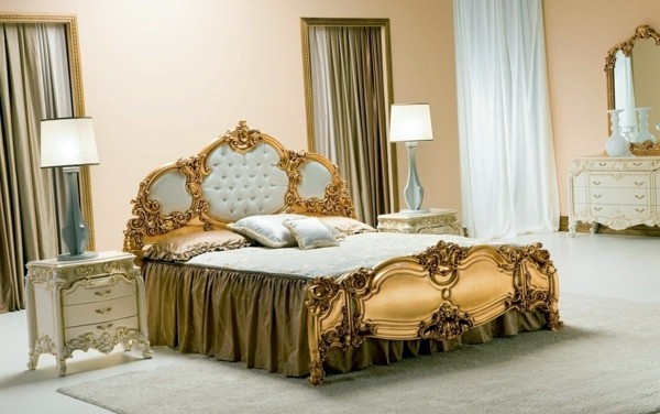 Спальни в царственном стиле