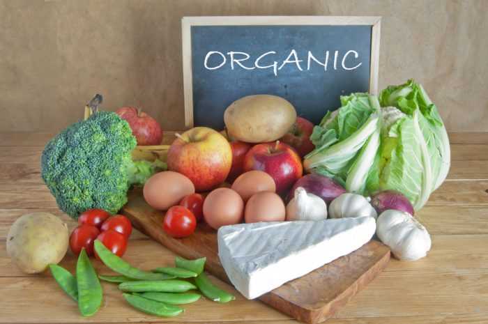 Органические продукты:сыр,яйца,овощи,горох,яблоки