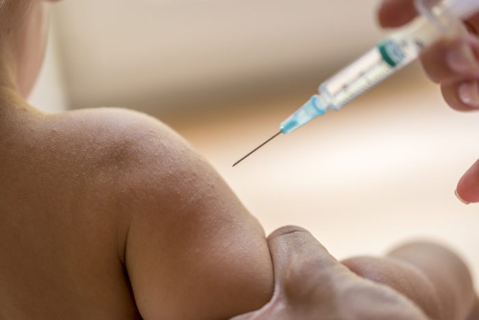 Чем грозит отсутствие вакцин в Украине