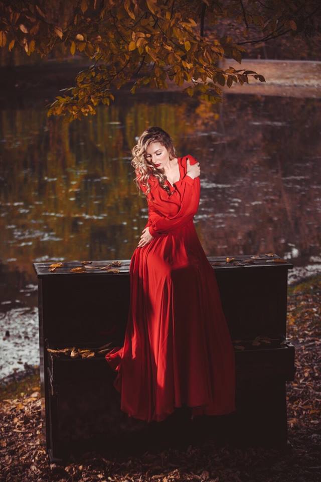 Певица Талина в волшебном осеннем образе очаровала соцсети