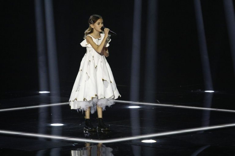 Победительница «Голос. Діти-4» покорила Дрю Бэрримор на американском шоу талантов