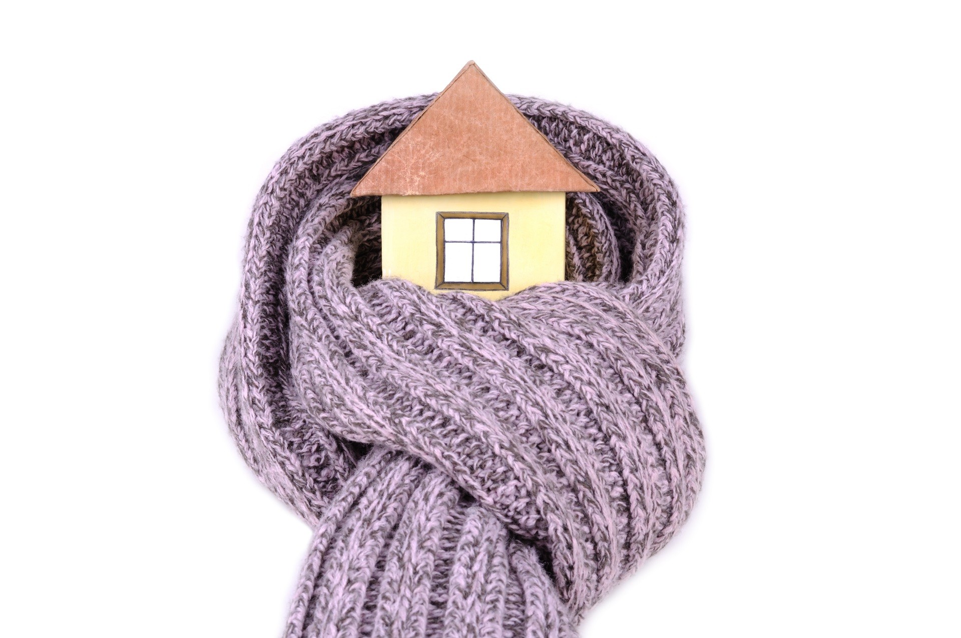 12 способов утеплить дом на время холодов